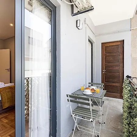 2br Flat Near Marques W/ Ac By Lovelystay