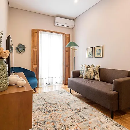 Apartment 2br Flat Near Marques W/ Ac By Lovelystay Porto